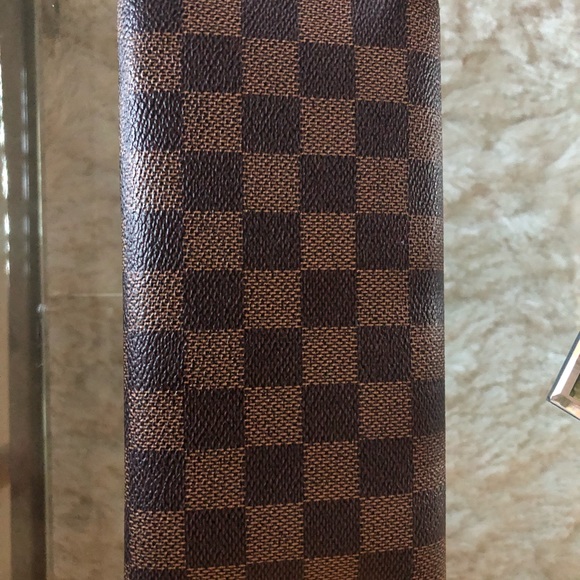 Authentic Louis Vuitton Women’s Wallet - Picture 4 of 8
